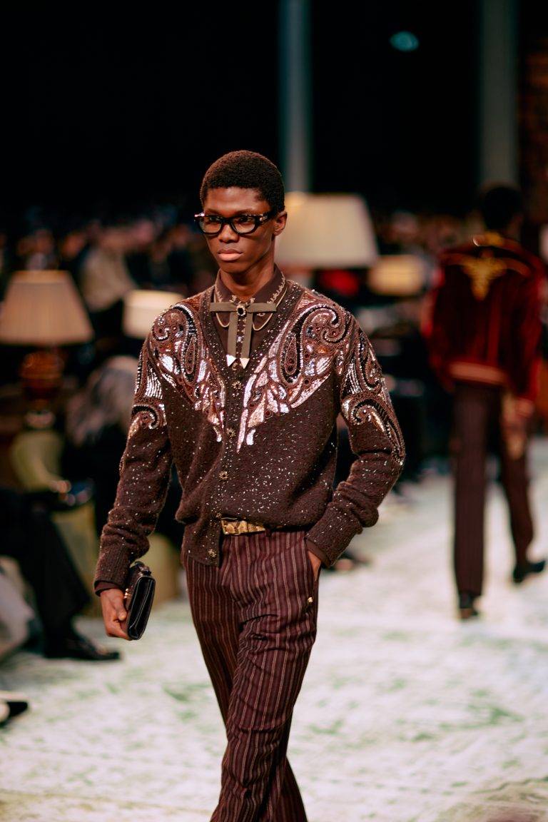 AMIRI fait revivre la contre-culture des années 70 pour une plongée au coeur de Los Angeles