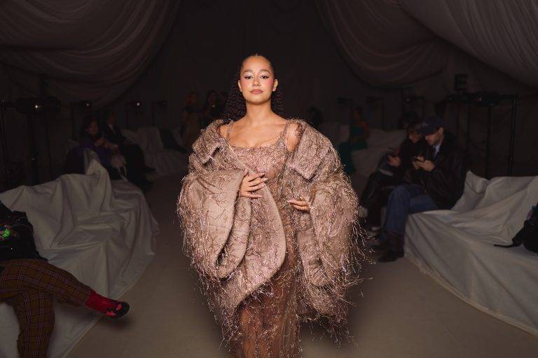  - Hair, Corsets, and Mystery: Ashi Studio Presents a Mesmerizing Collection