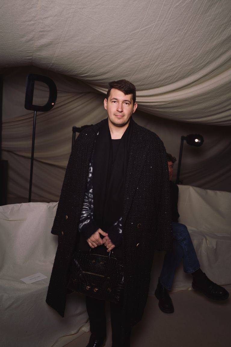  - Hair, Corsets, and Mystery: Ashi Studio Presents a Mesmerizing Collection