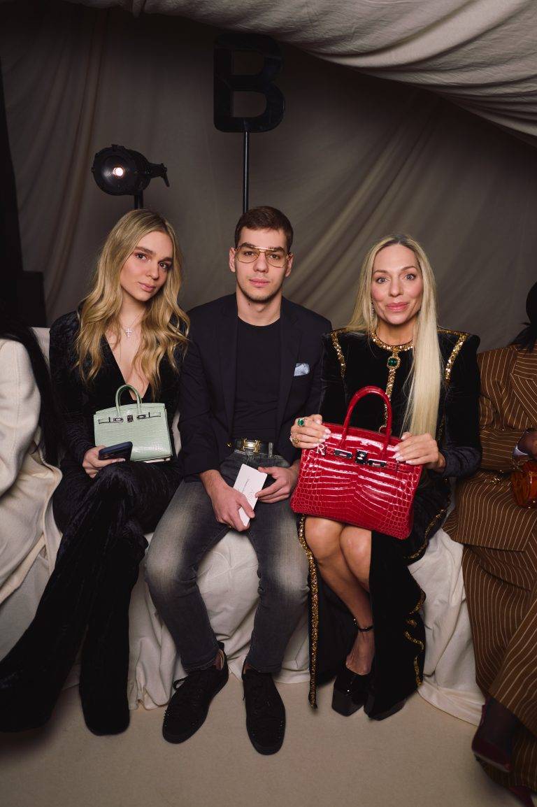  - Hair, Corsets, and Mystery: Ashi Studio Presents a Mesmerizing Collection