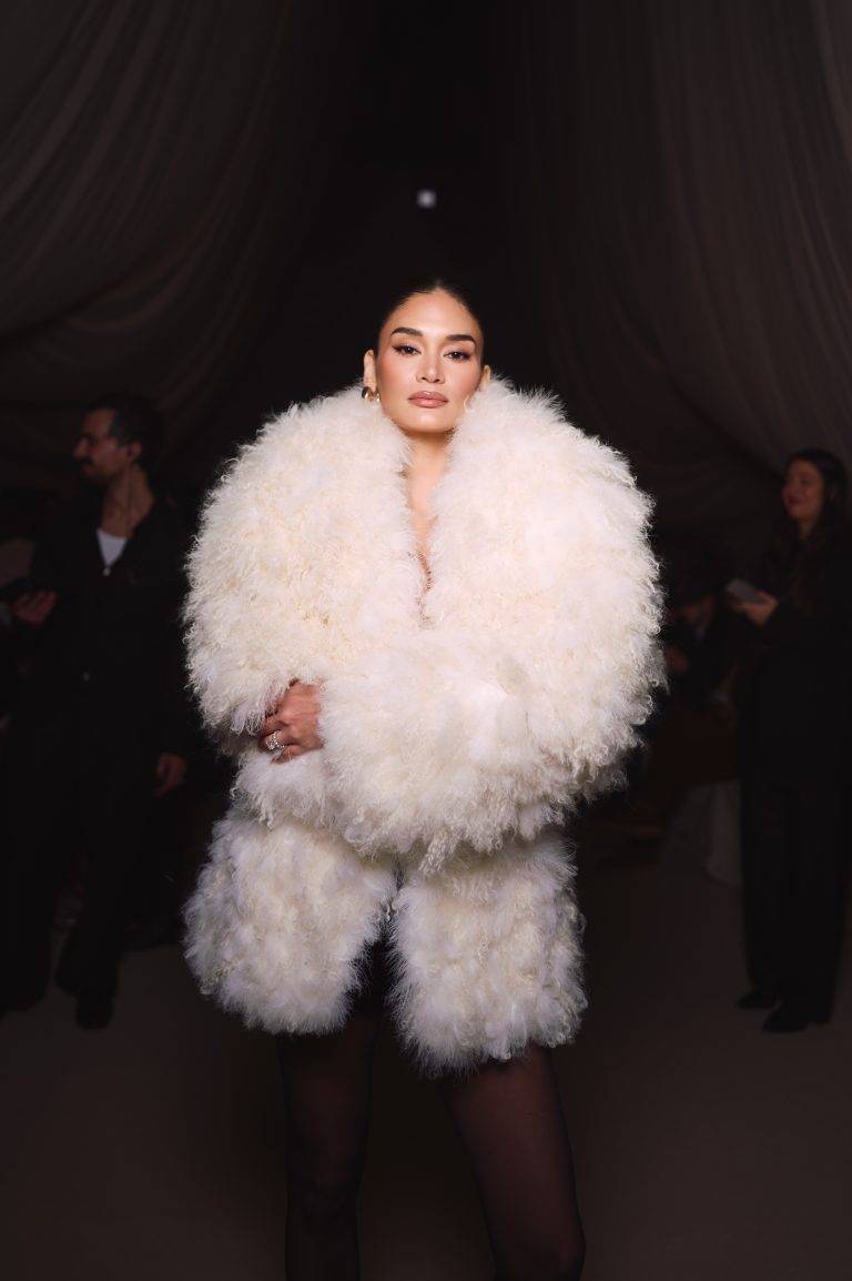  - Hair, Corsets, and Mystery: Ashi Studio Presents a Mesmerizing Collection