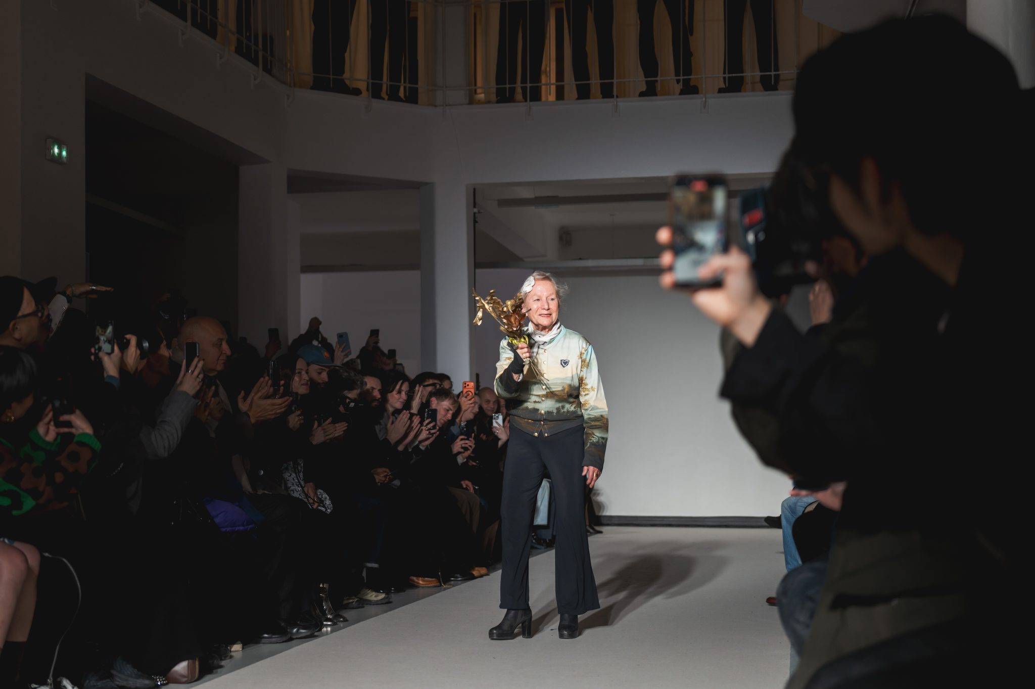  - Le vestiaire hautement maîtrisé d’Agnès B