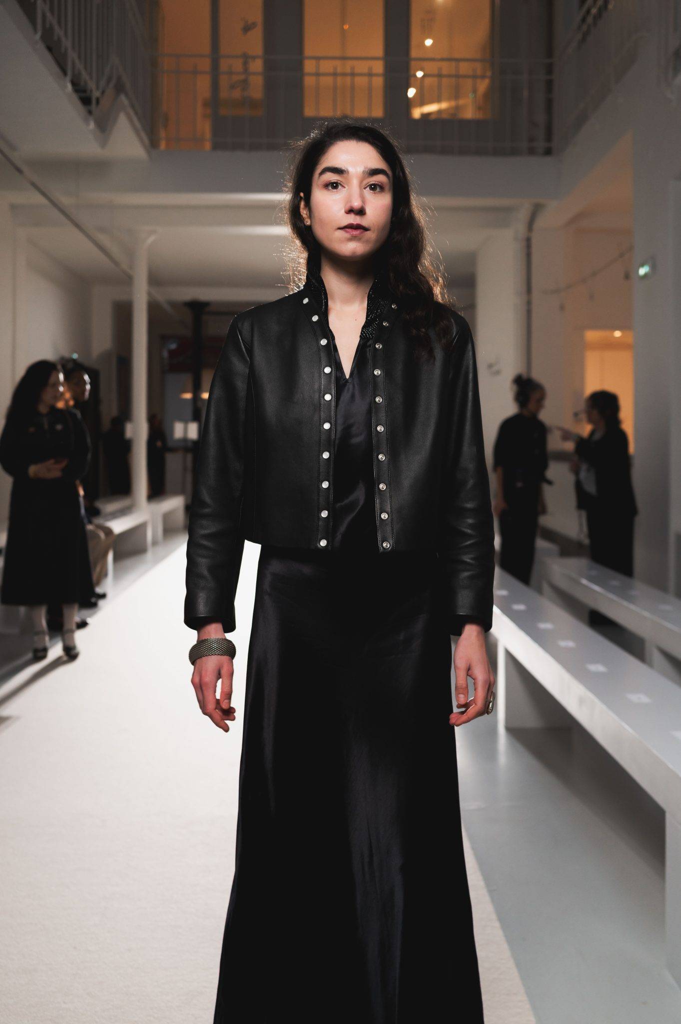  - Le vestiaire hautement maîtrisé d’Agnès B