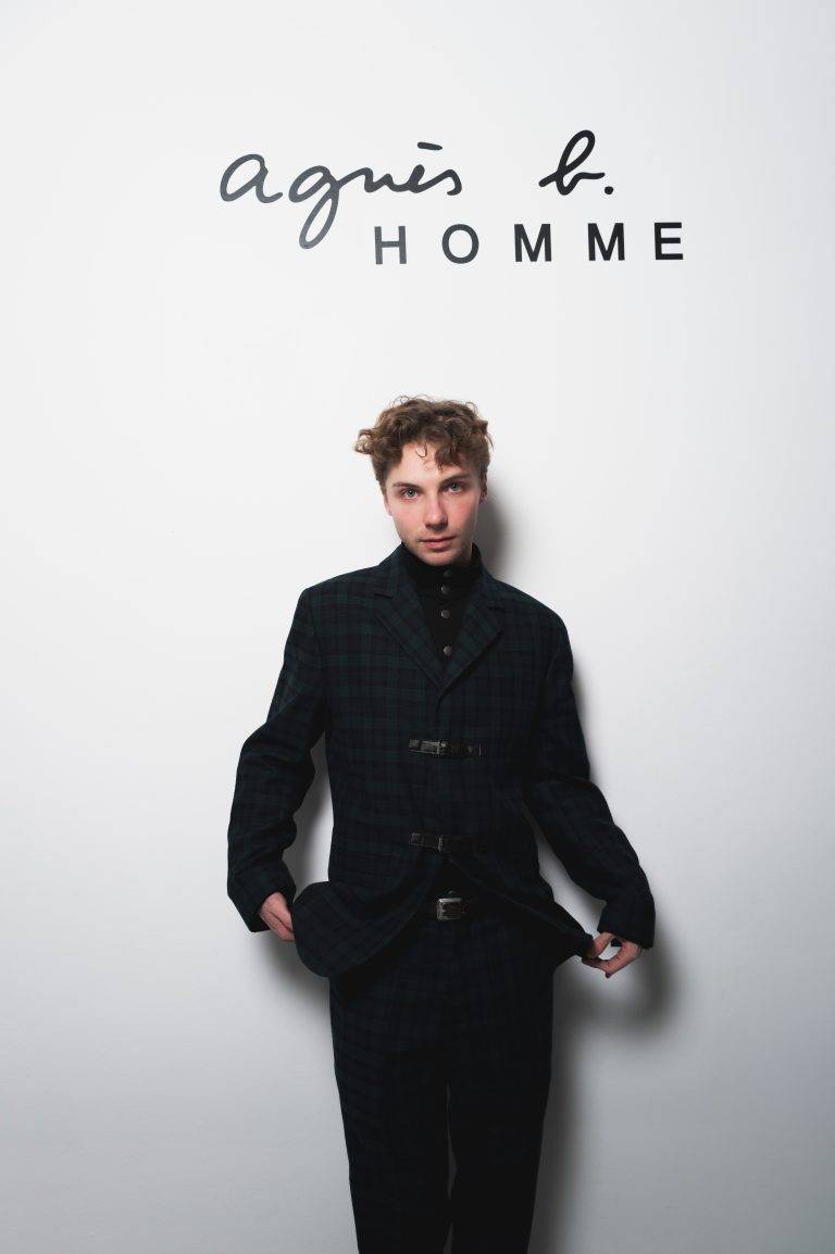  - Le vestiaire hautement maîtrisé d’Agnès B