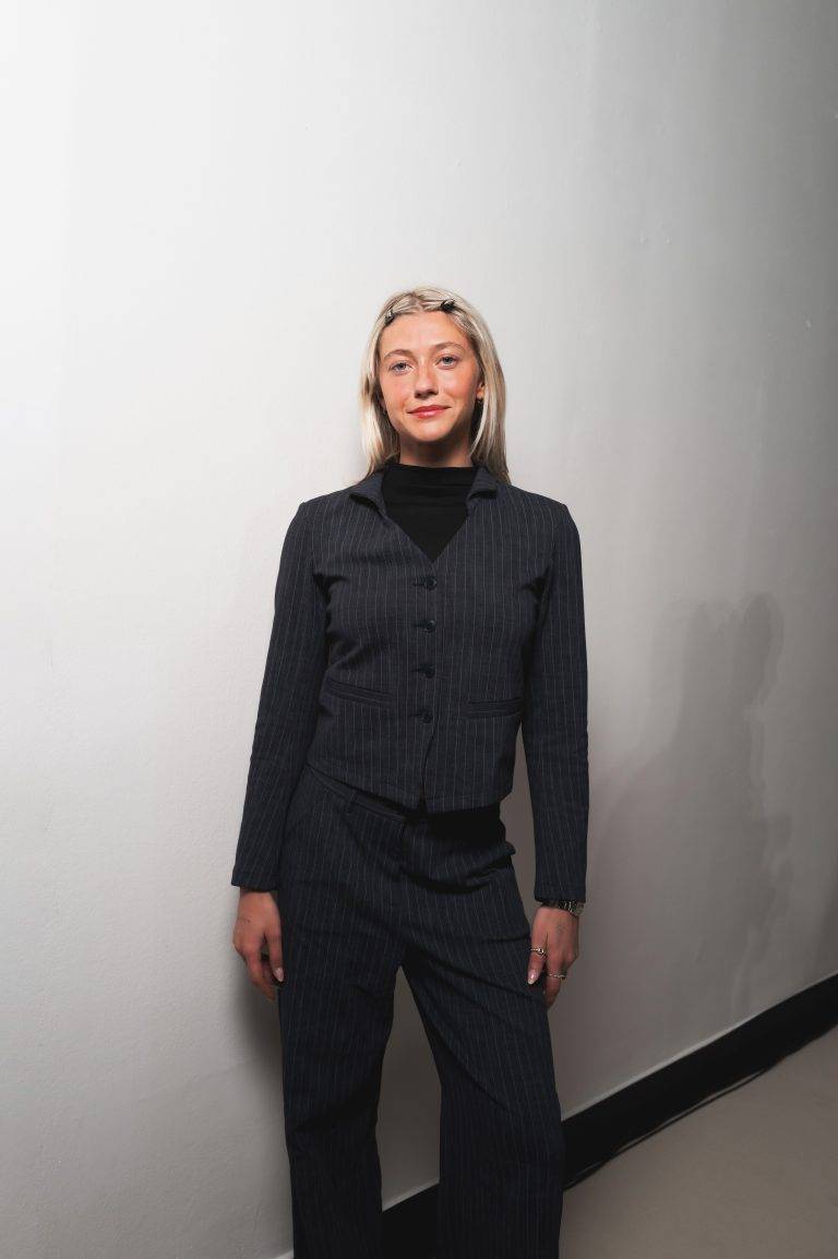  - Le vestiaire hautement maîtrisé d’Agnès B