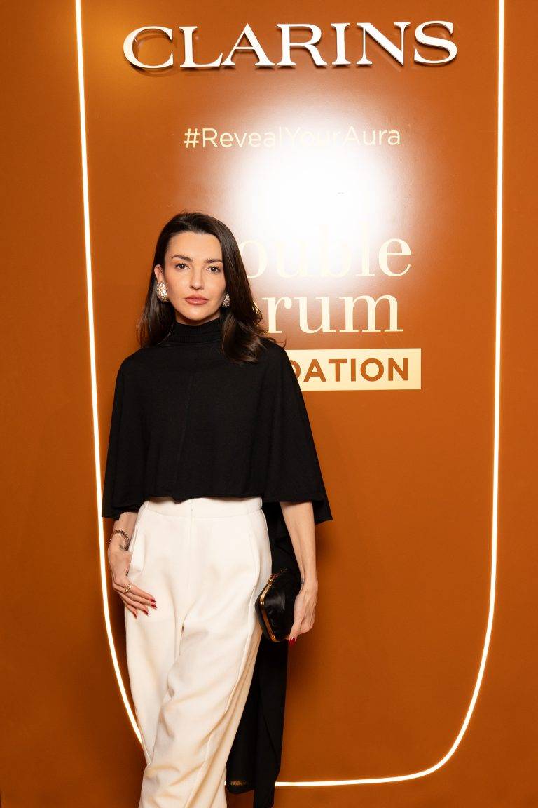  - Clarins Lights up Paris Fashion Week with Radiance Day