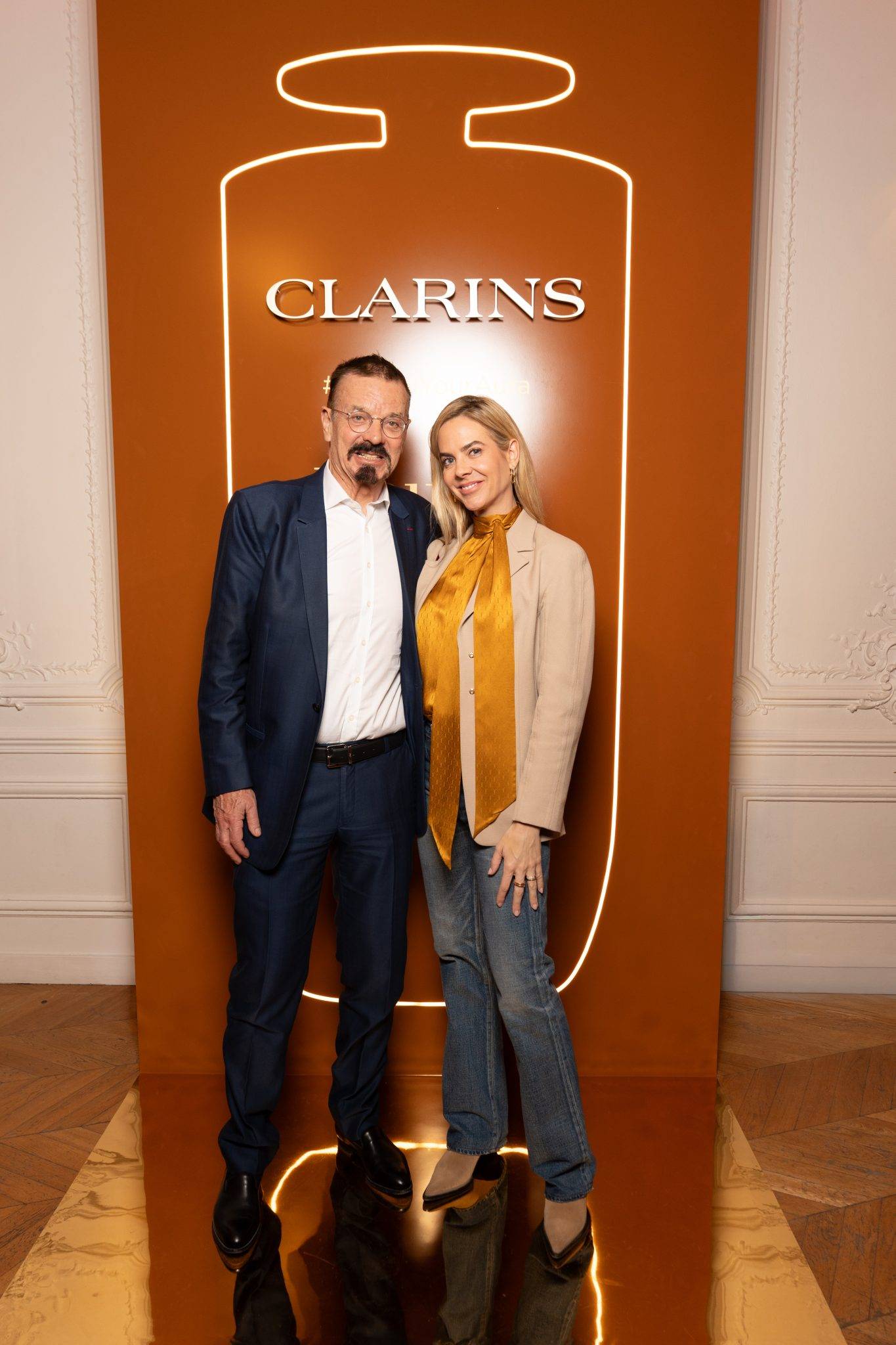  - Clarins illumine la Fashion Week parisienne avec le Radiance Day