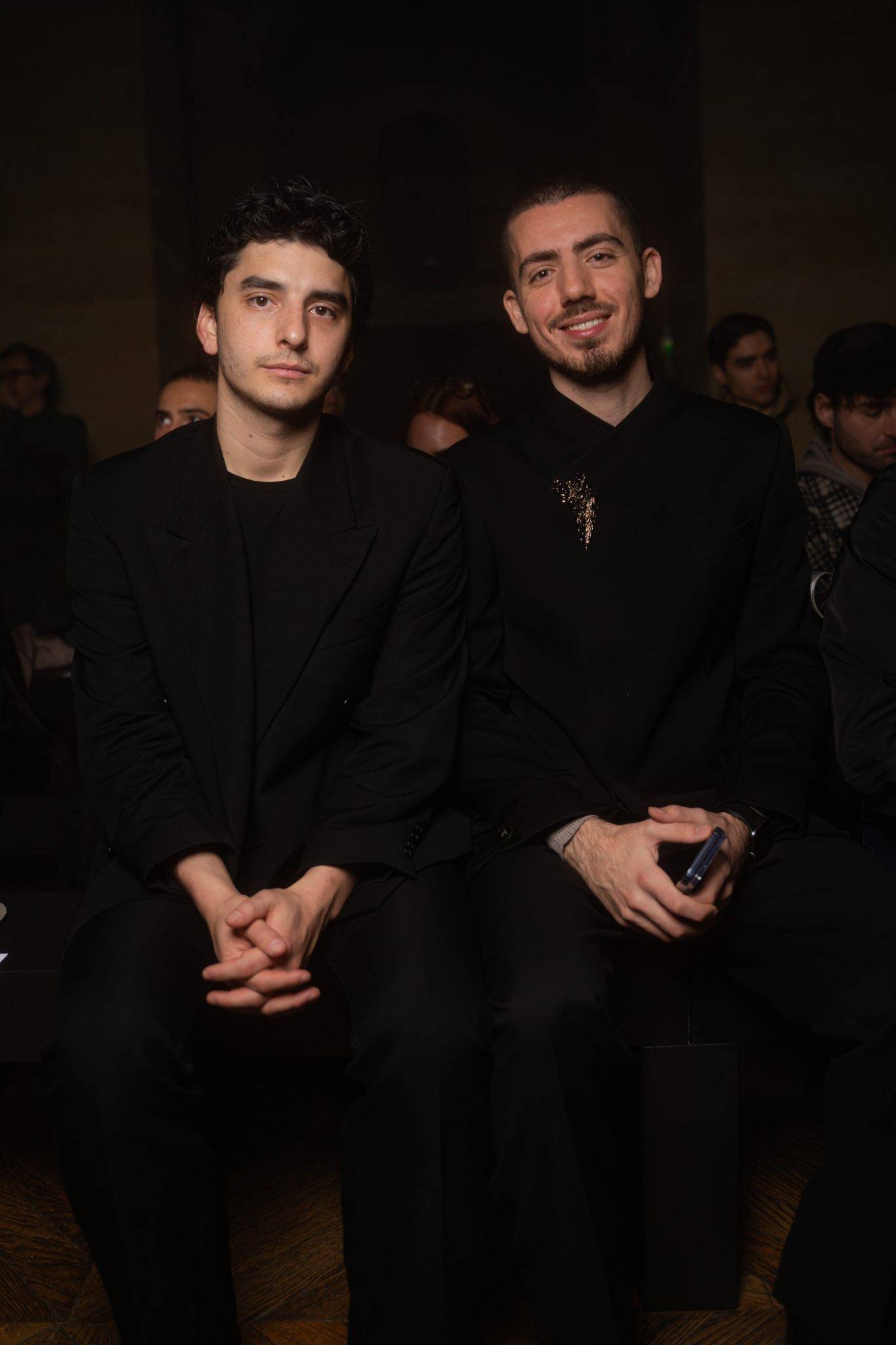  - Les divines androgynes de Gaurav Gupta éclairent la Haute Couture