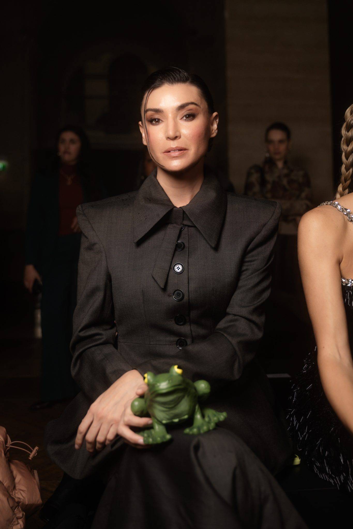  - Les divines androgynes de Gaurav Gupta éclairent la Haute Couture