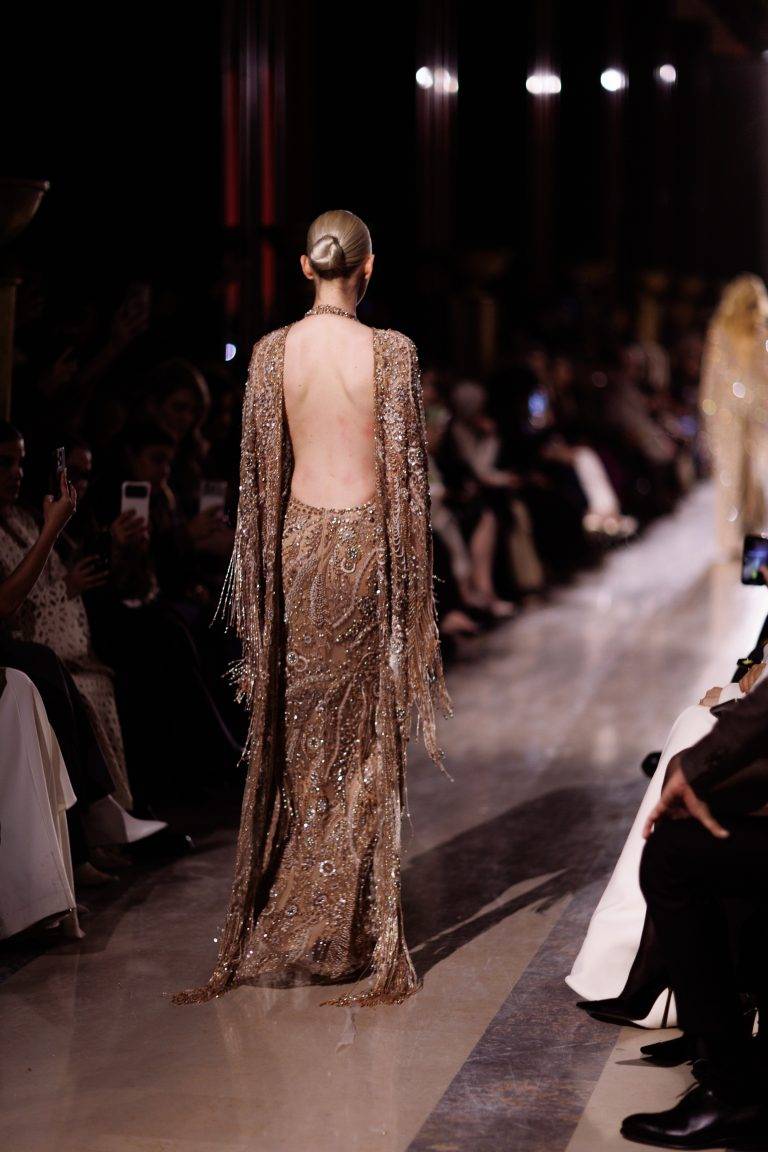 L’ode d’Elie Saab aux nuits d’été des années 70