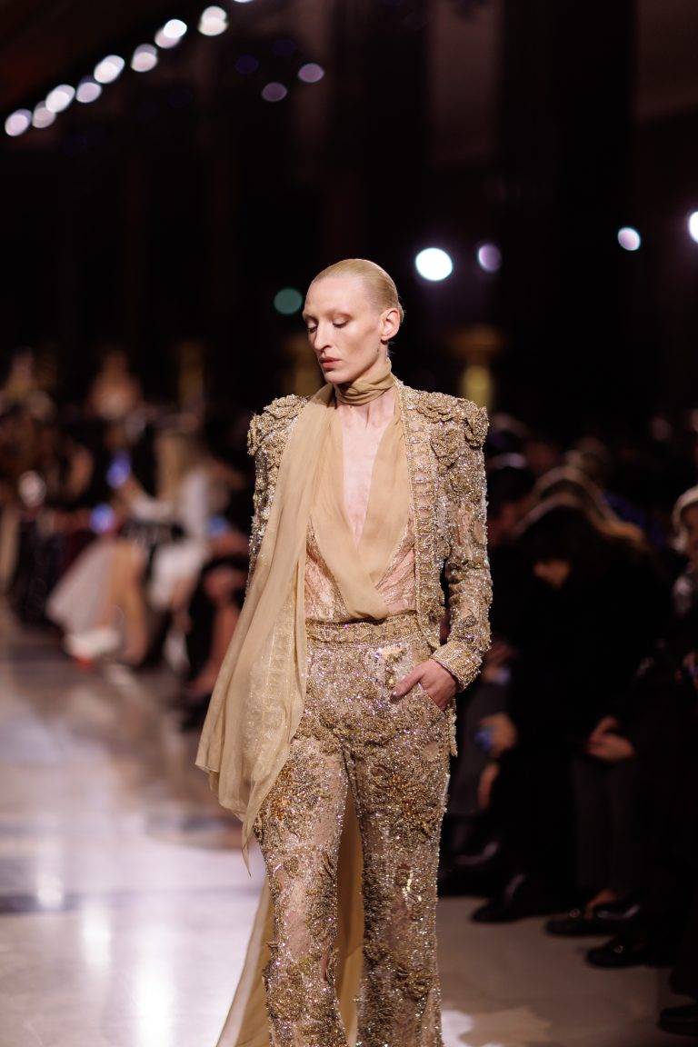 L’ode d’Elie Saab aux nuits d’été des années 70