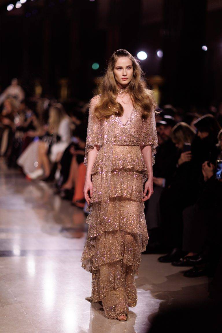 L’ode d’Elie Saab aux nuits d’été des années 70