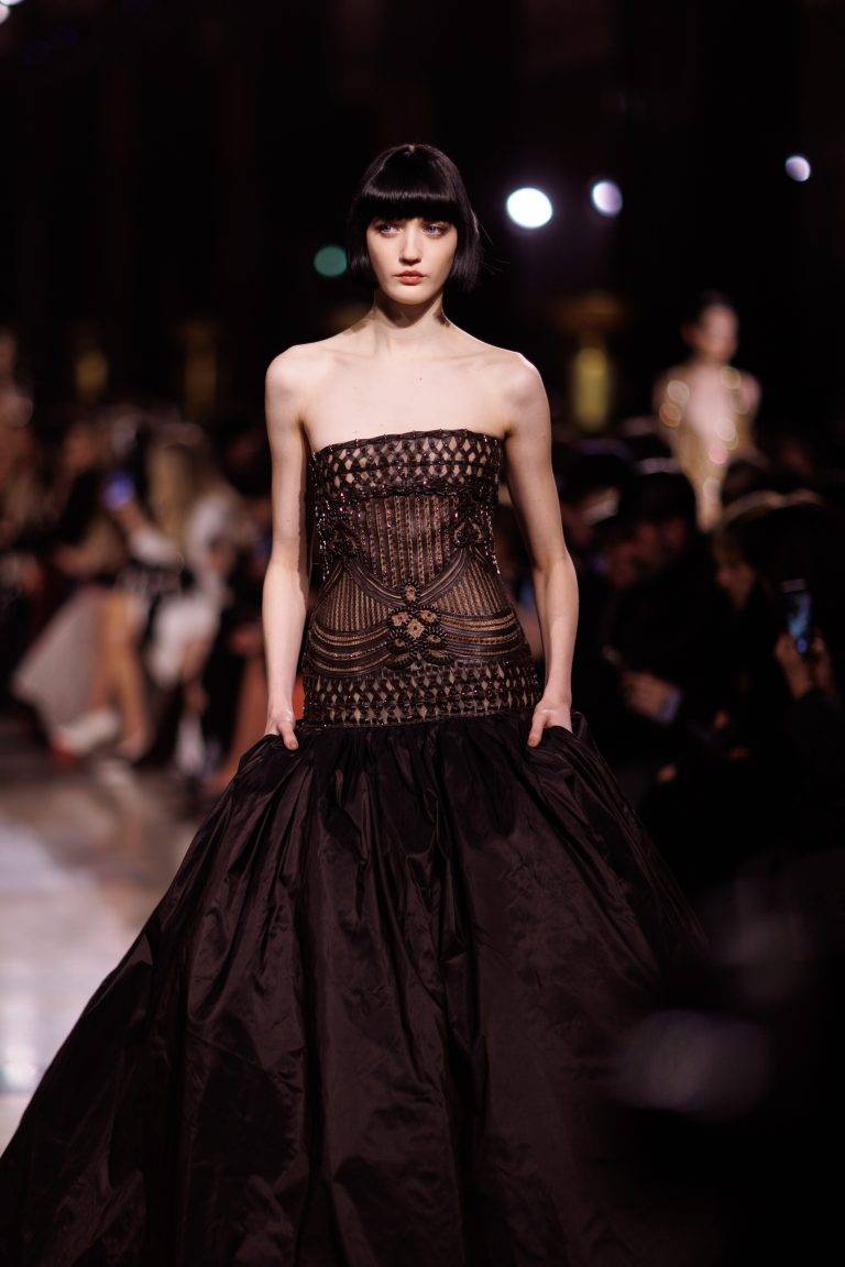 L’ode d’Elie Saab aux nuits d’été des années 70