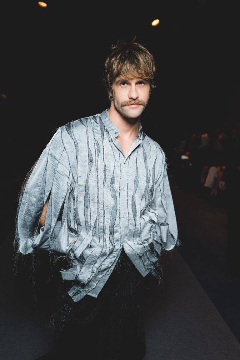  - Songzio FW26: Futuristic Fashion Takes Over the Bridge Club