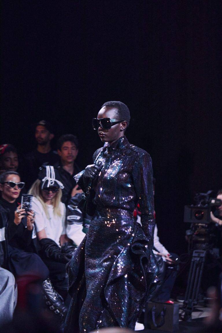 Juun.J Makes a Statement at Chaillot with a Fierce Collection