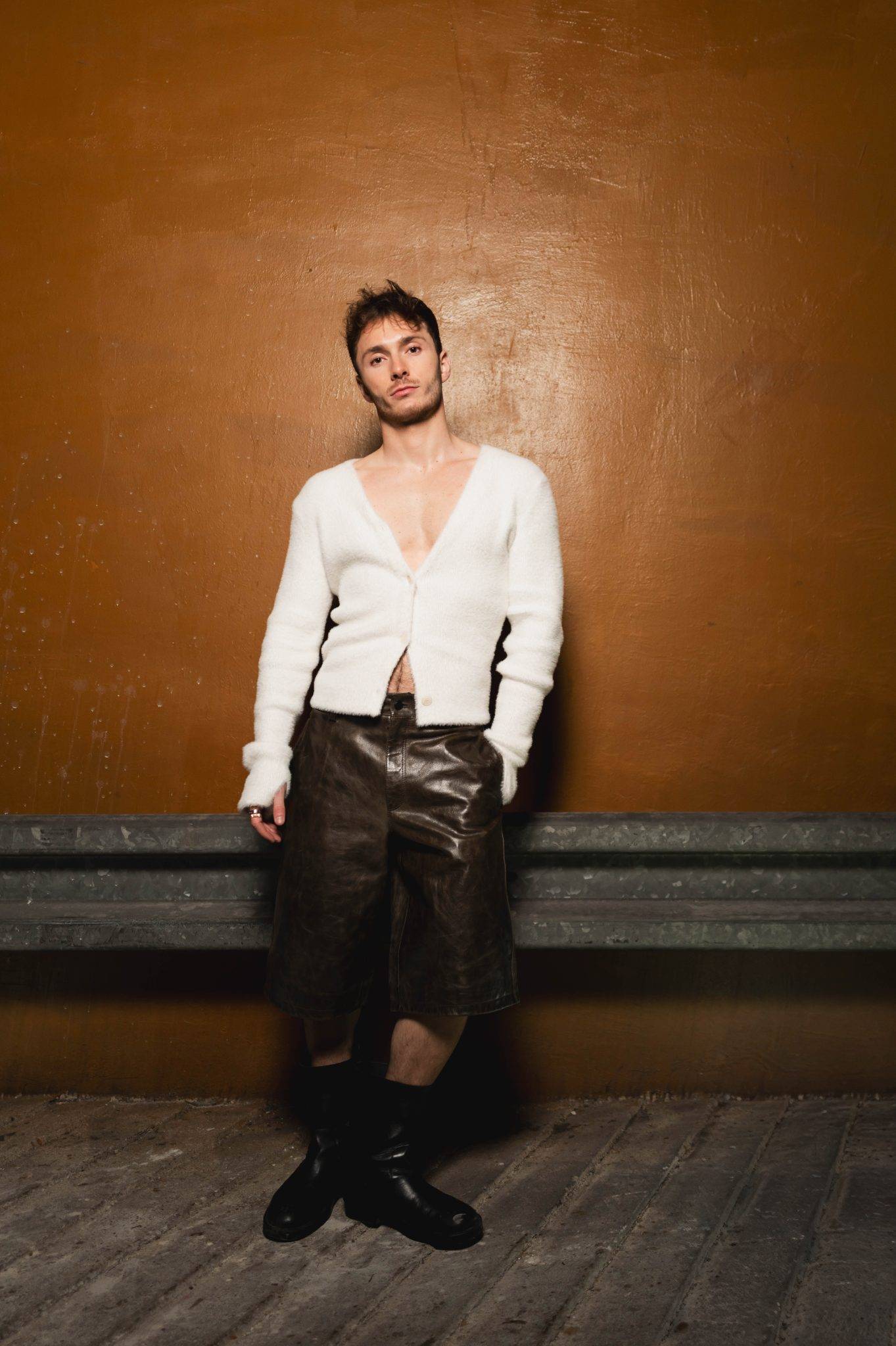  - Paris envahi par les Aliens chics de Louis Gabriel Nouchi