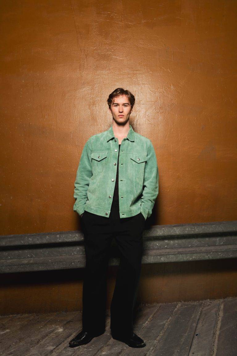  - Paris envahi par les Aliens chics de Louis Gabriel Nouchi