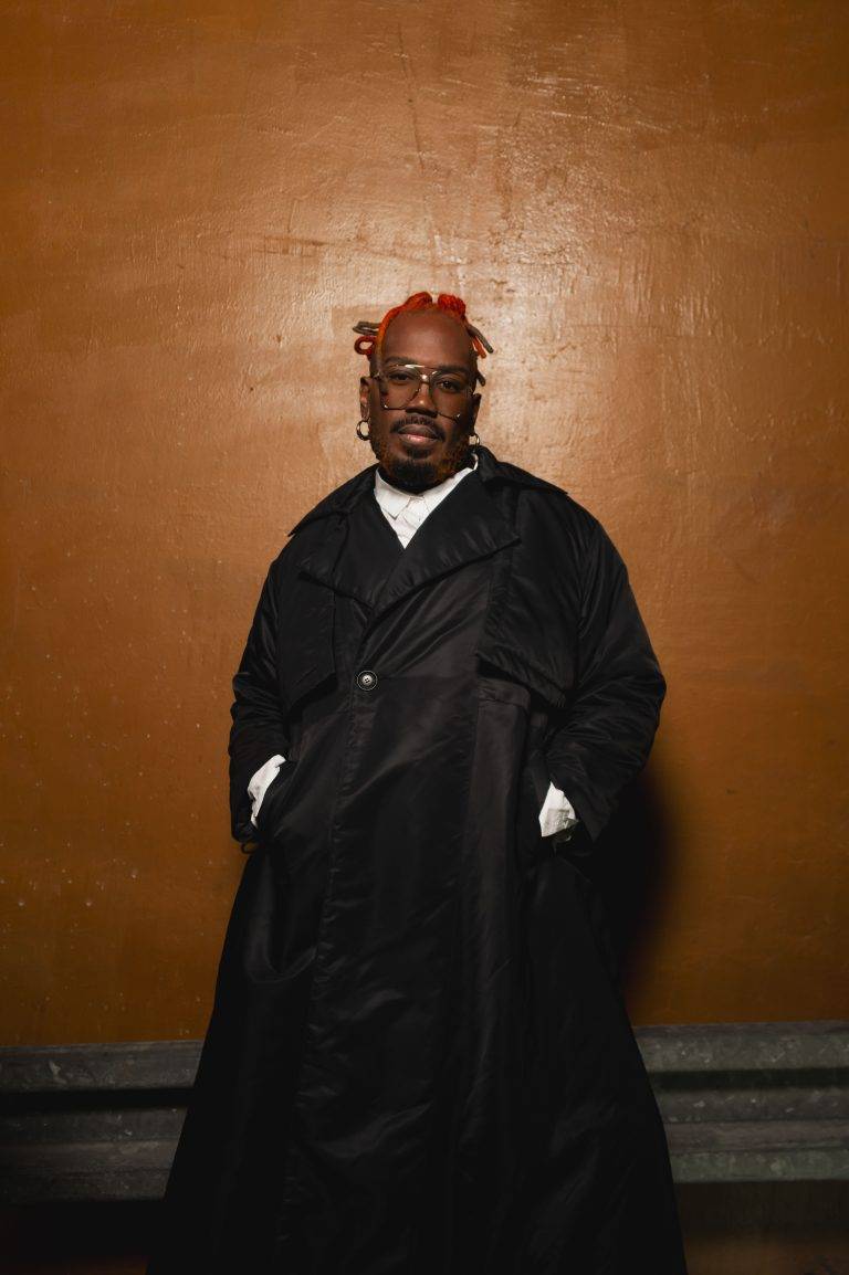  - Paris envahi par les Aliens chics de Louis Gabriel Nouchi