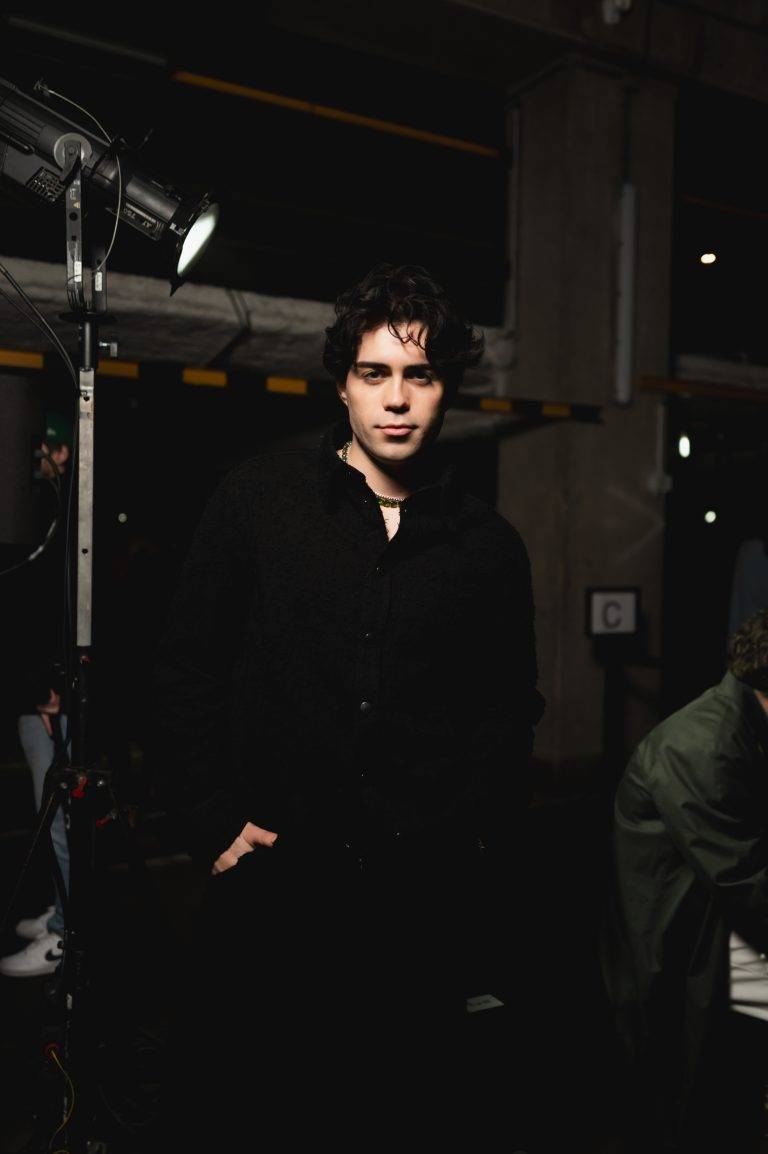  - Paris envahi par les Aliens chics de Louis Gabriel Nouchi