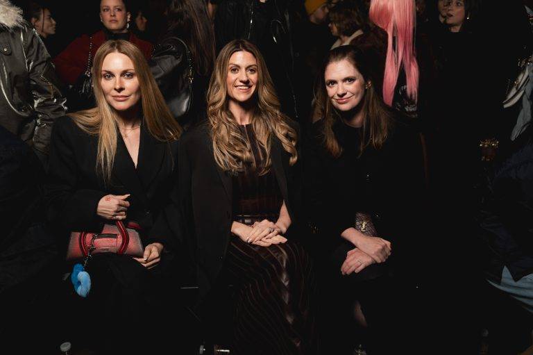  - Paris envahi par les Aliens chics de Louis Gabriel Nouchi