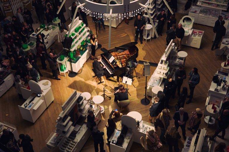 « Objets divers et variés – 百货 (baihuò) » par Song Dong, la 11ème invitation artistique du Bon Marché Rive Gauche