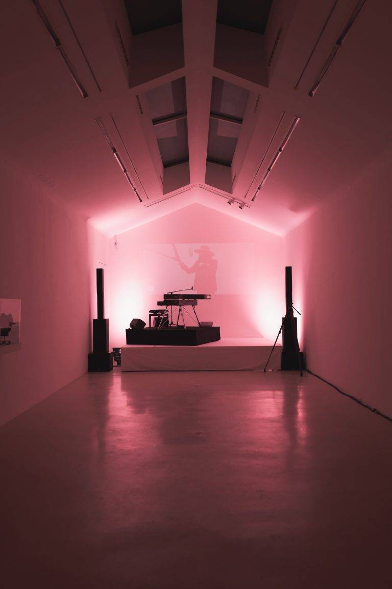 Kathia St. Hilaire et Sébastien Tellier s’emparent de Perrotin Paris