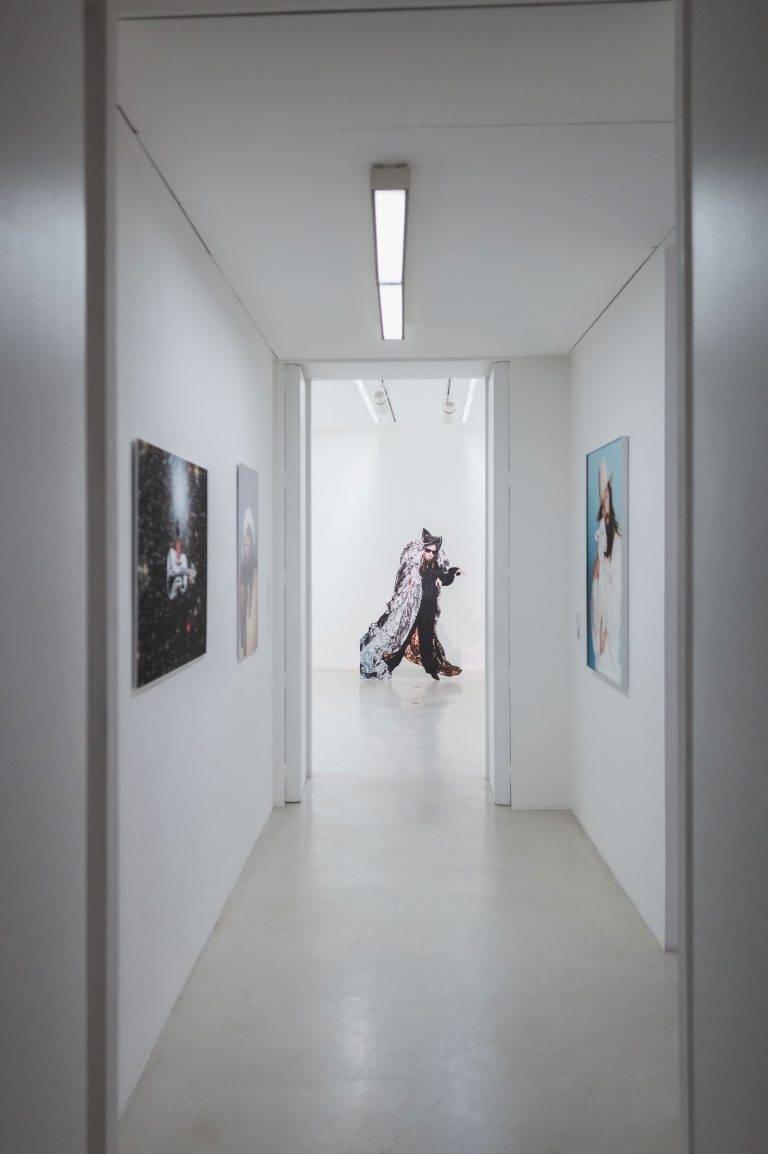 Kathia St. Hilaire et Sébastien Tellier s’emparent de Perrotin Paris