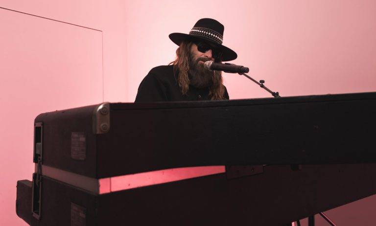  - Kathia St. Hilaire et Sébastien Tellier s’emparent de Perrotin Paris