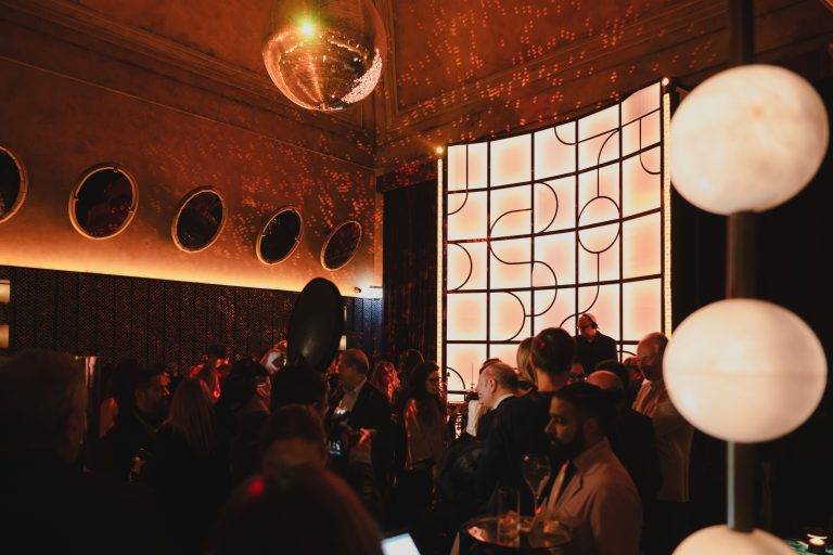 Milano, moda uomo e potere gentile: il via alla Fashion Week 2026