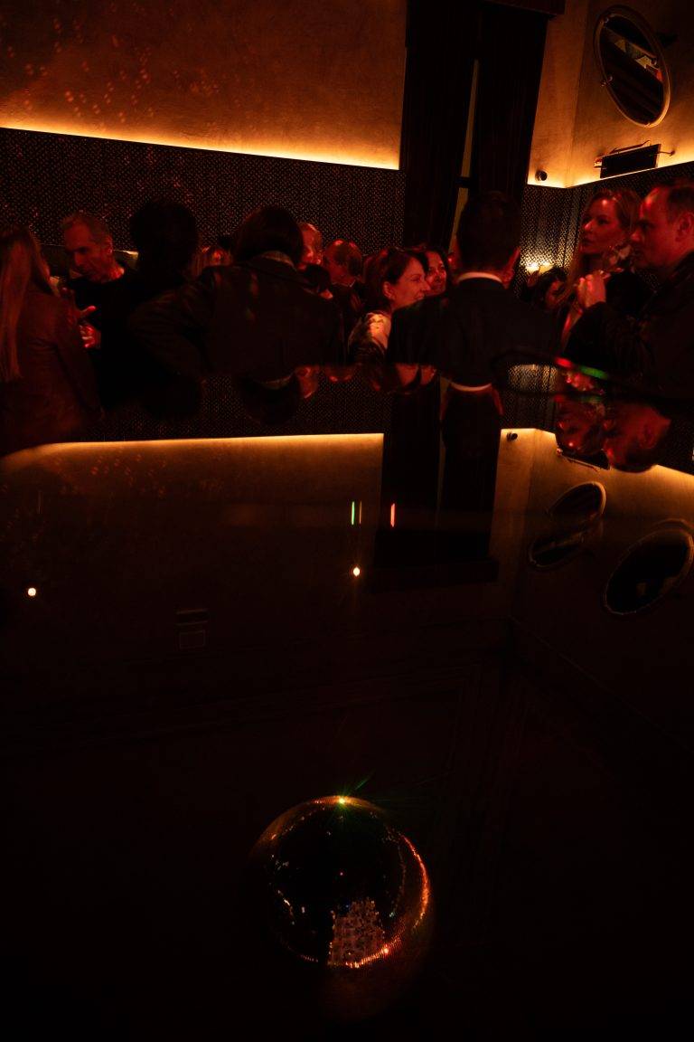 Milano, moda uomo e potere gentile: il via alla Fashion Week 2026