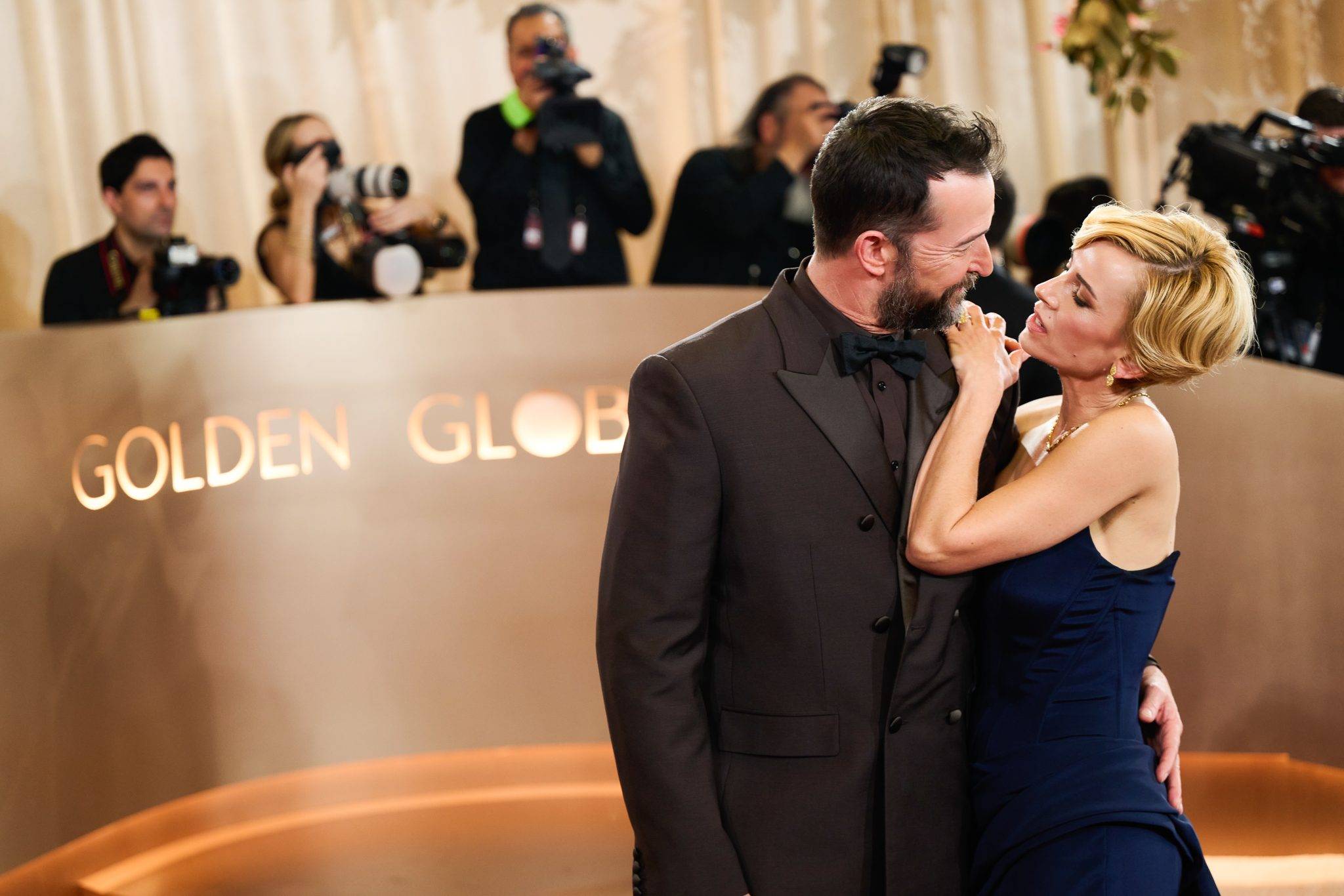  - Golden Globes 2026: Stars, Political Satire and Contemporary Unease