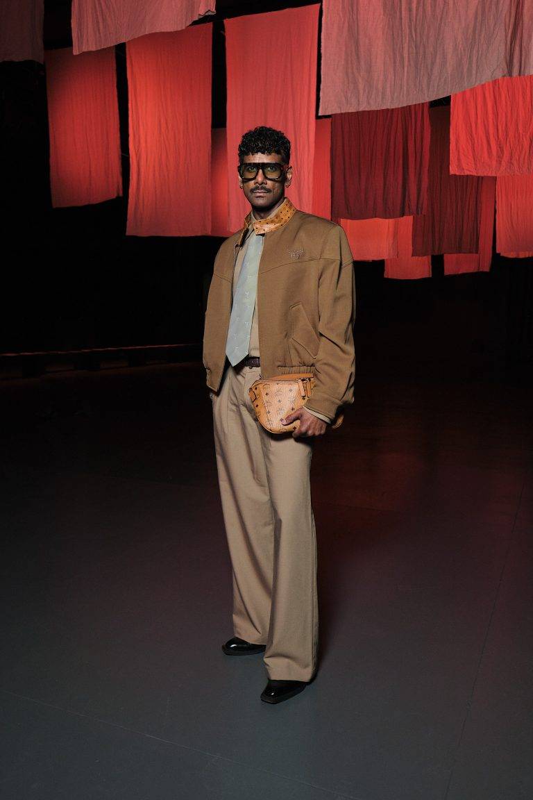  - Through the Folds of Time with Qasimi