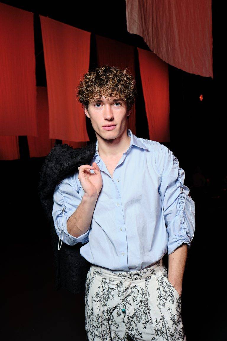  - Through the Folds of Time with Qasimi