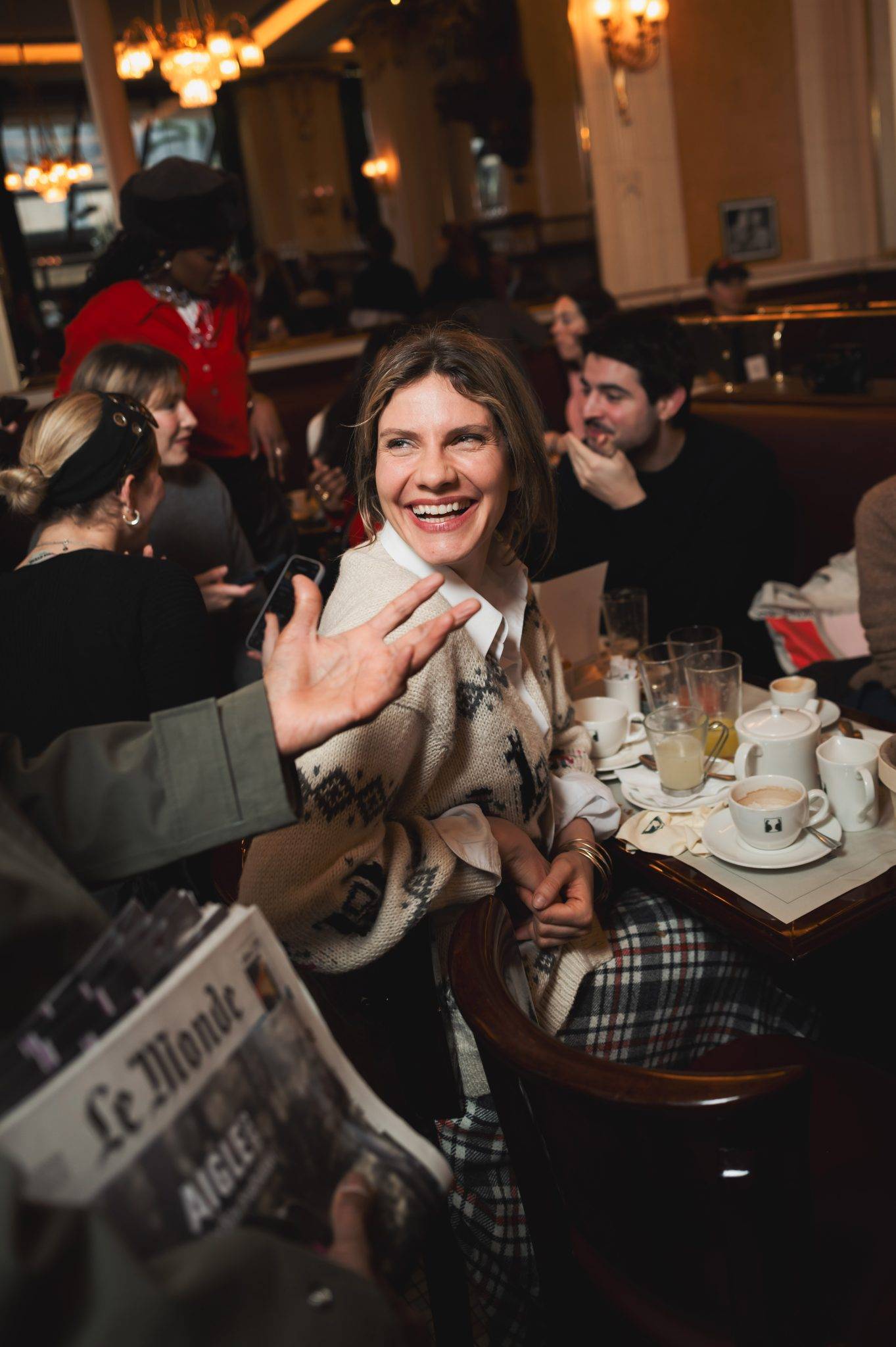  - Entre élégance urbaine et fonctionnalité : la nouvelle collaboration d’Aigle et India Mahdavi