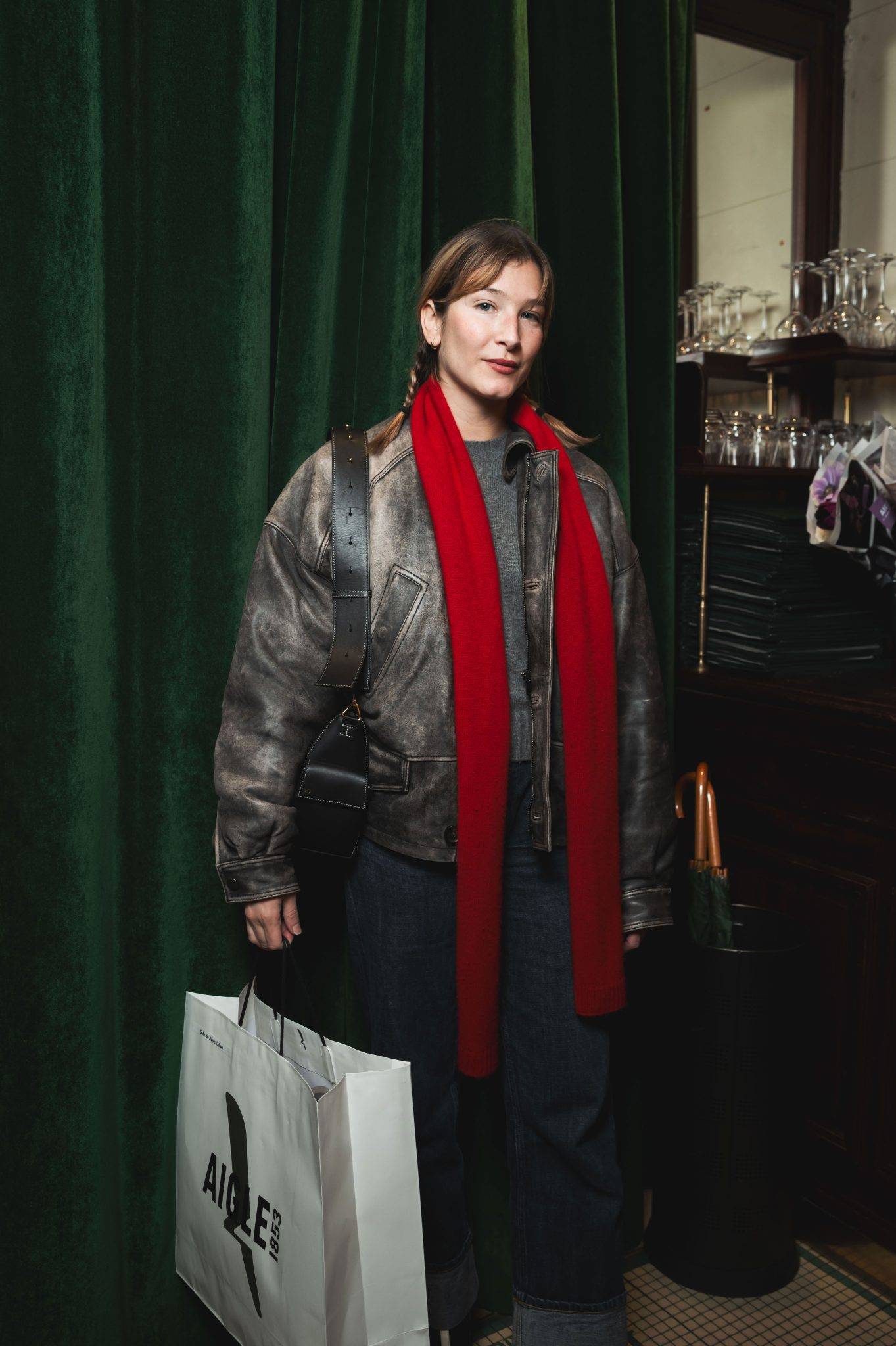  - Entre élégance urbaine et fonctionnalité : la nouvelle collaboration d’Aigle et India Mahdavi