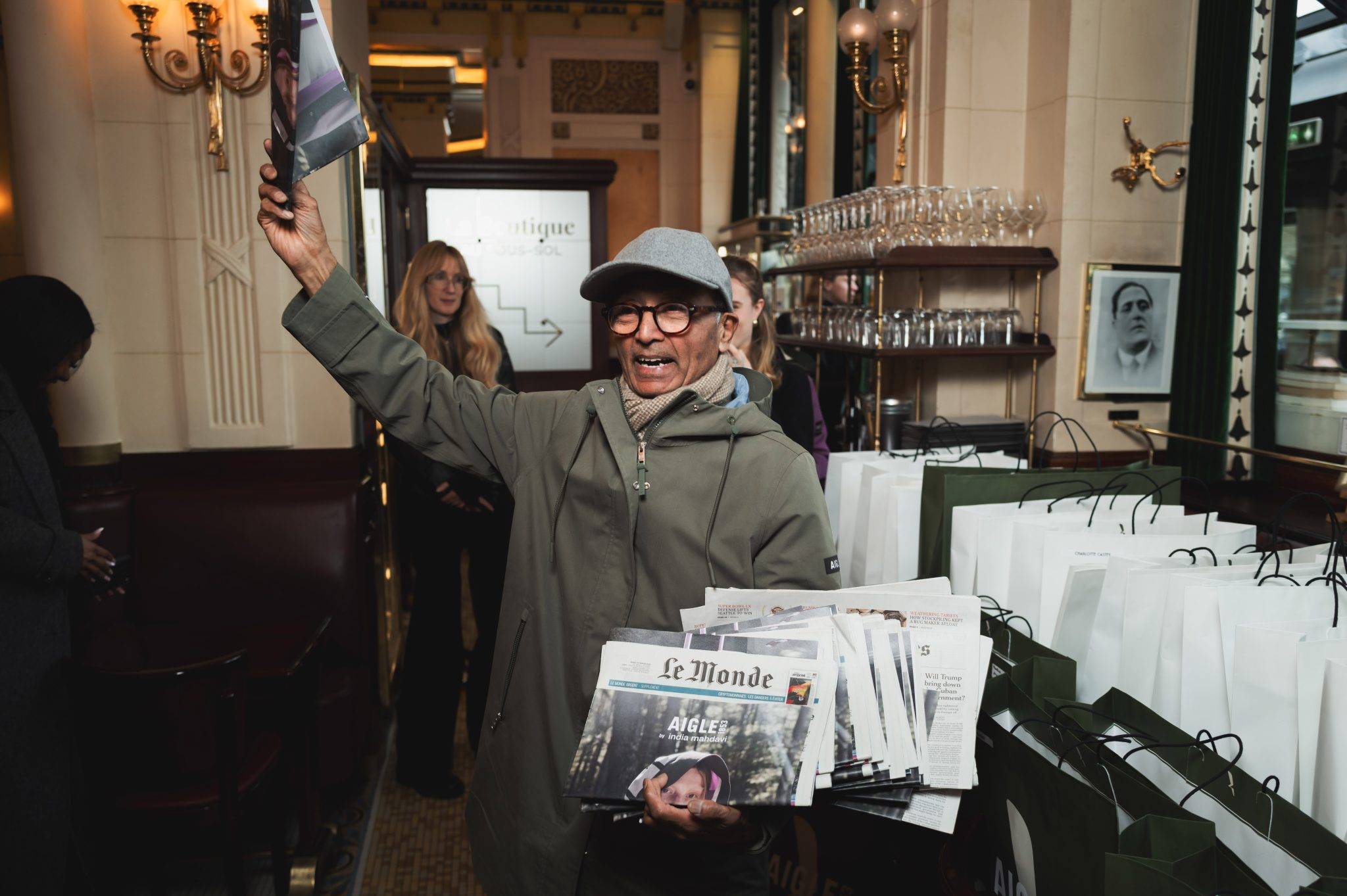  - Entre élégance urbaine et fonctionnalité : la nouvelle collaboration d’Aigle et India Mahdavi