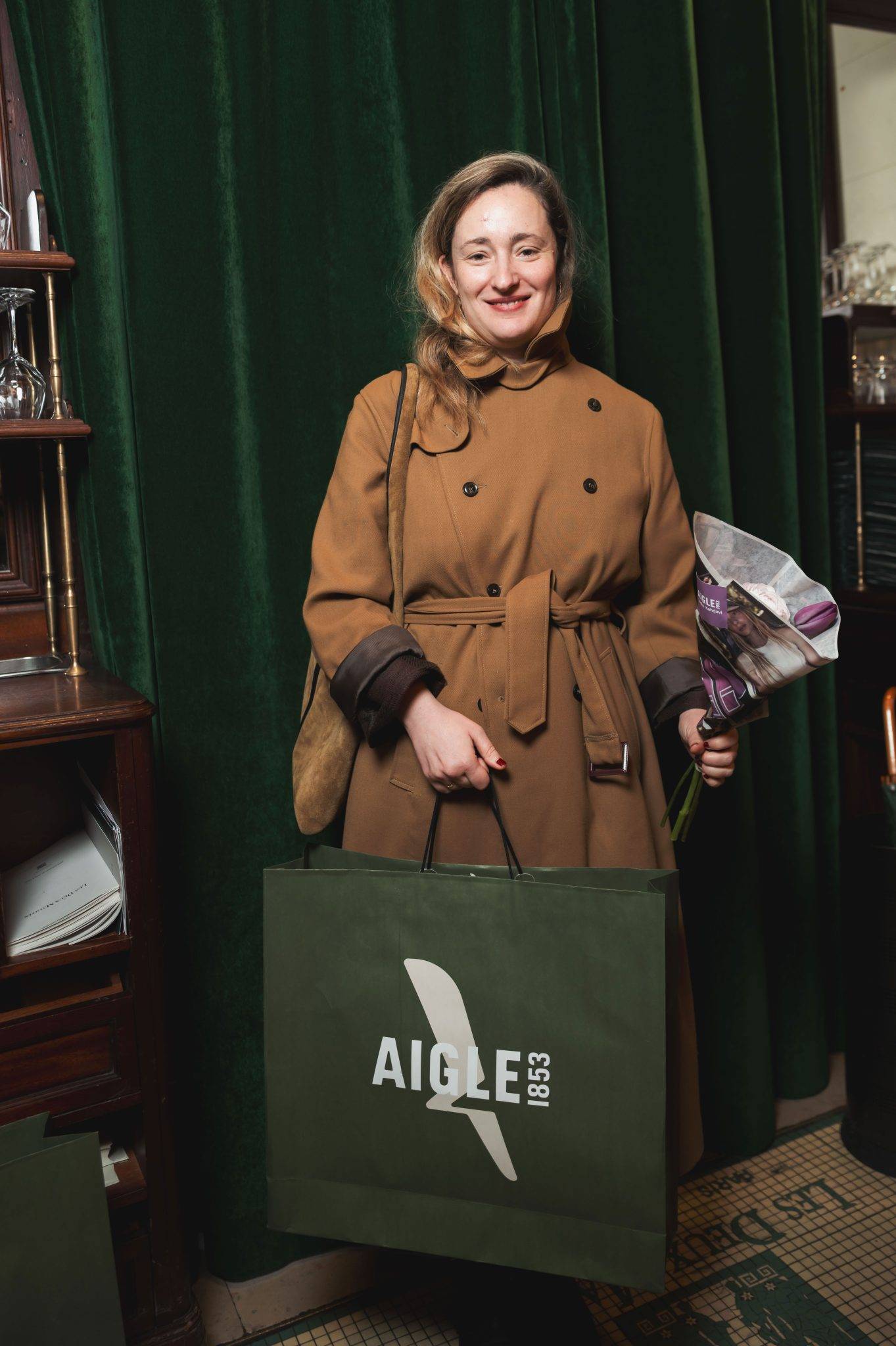  - Entre élégance urbaine et fonctionnalité : la nouvelle collaboration d’Aigle et India Mahdavi