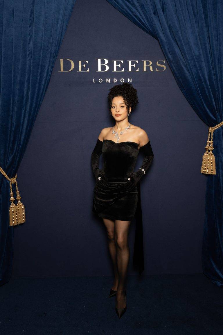  - De Beers Inaugurates its New Flagship Store on Rue de la Paix