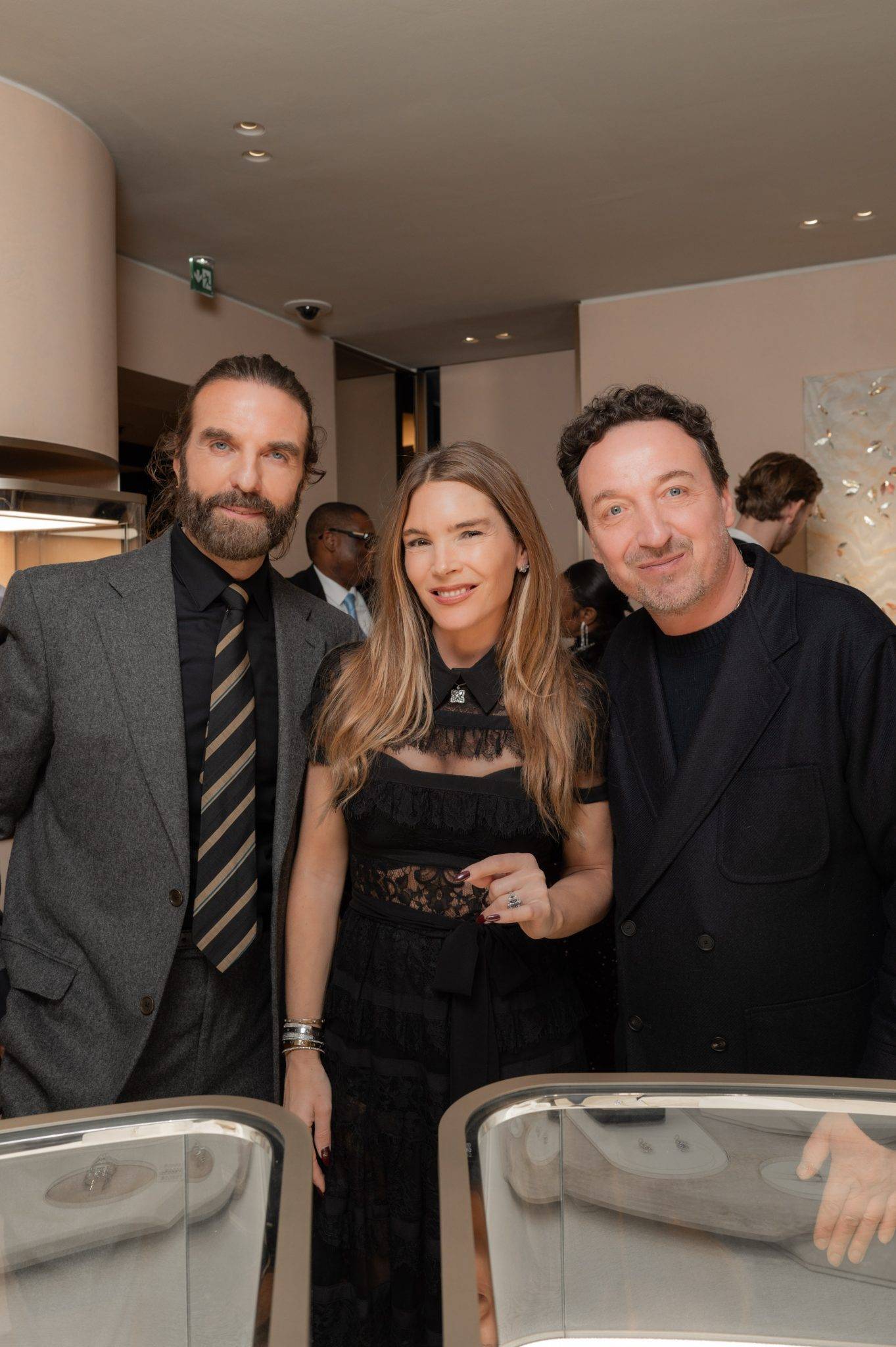  - De Beers Inaugurates its New Flagship Store on Rue de la Paix