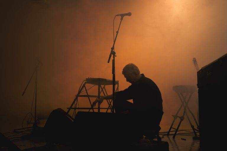  - At the Marché Dauphine, the Futuro Show Ends on a High Note with Jay-Jay Johanson