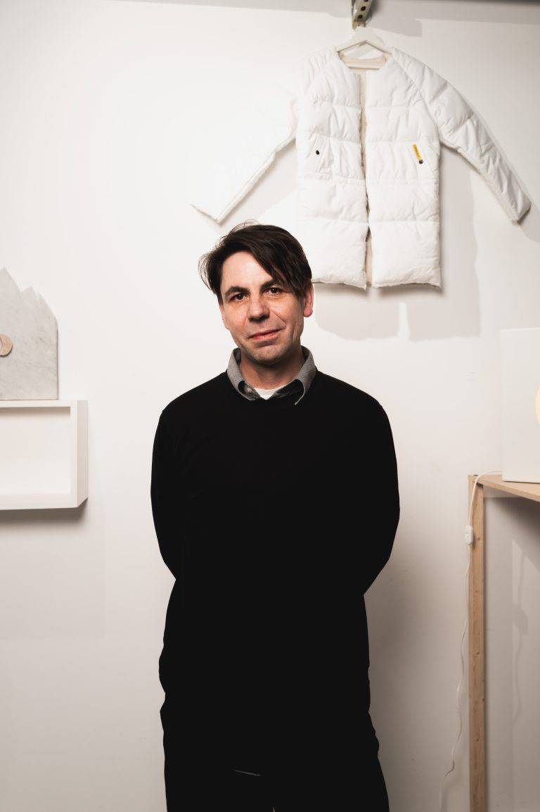  - At the Marché Dauphine, the Futuro Show Ends on a High Note with Jay-Jay Johanson