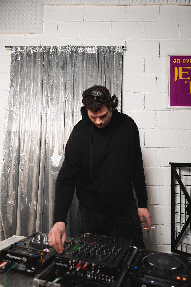  - At the Marché Dauphine, the Futuro Show Ends on a High Note with Jay-Jay Johanson