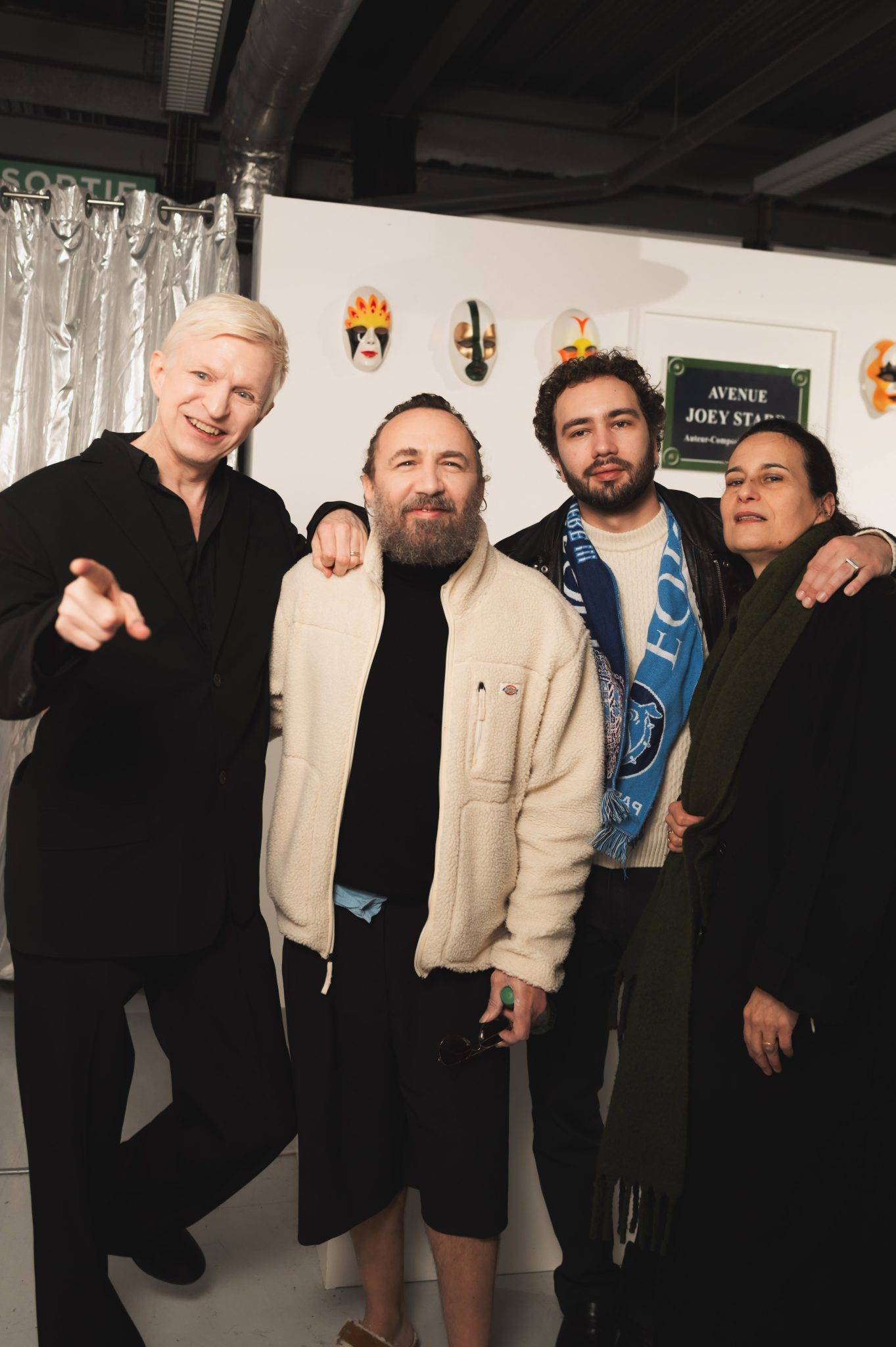  - At the Marché Dauphine, the Futuro Show Ends on a High Note