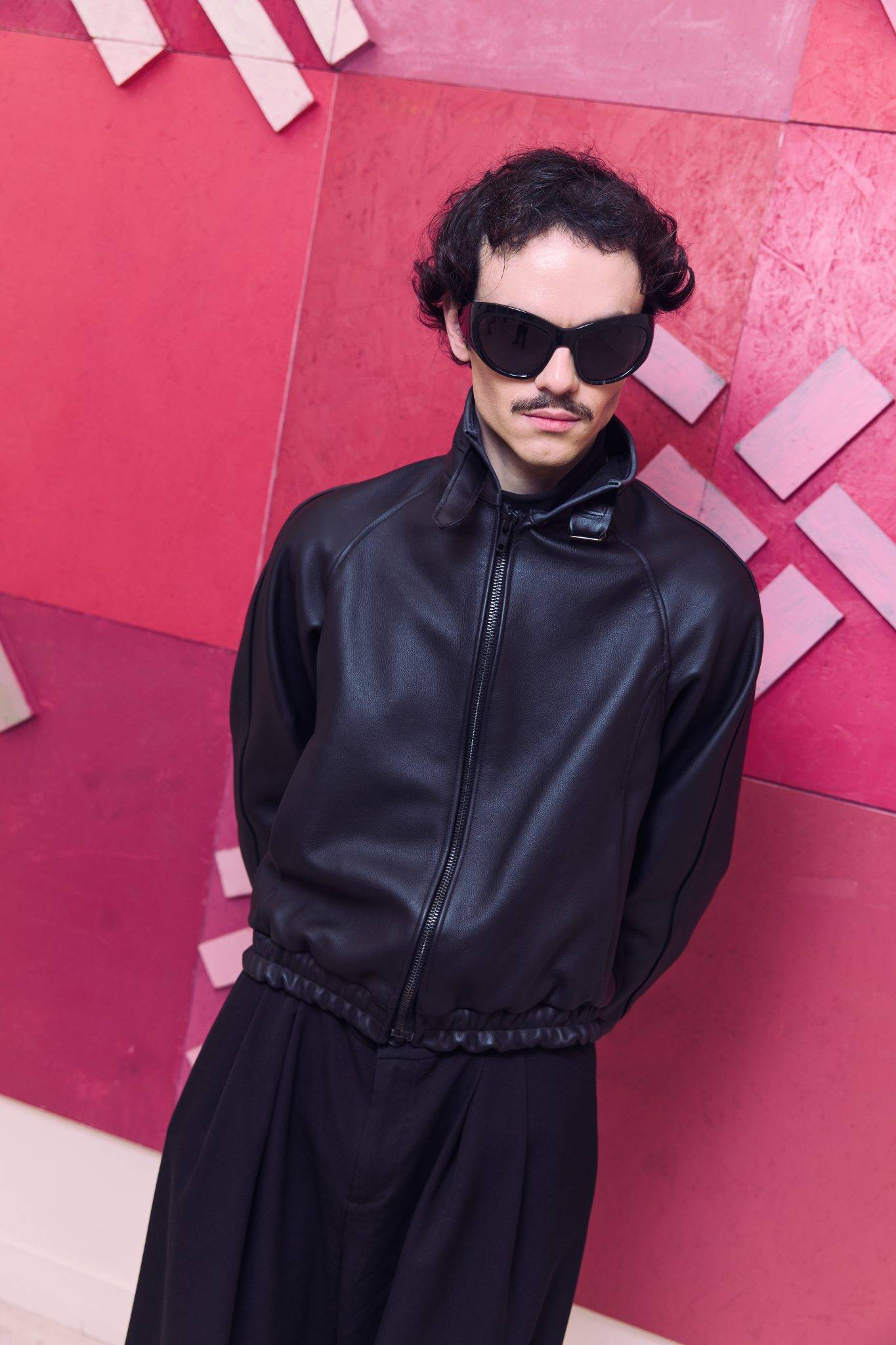  - Igor Chelkovski mis en lumière par la galerie Alina Pinsky