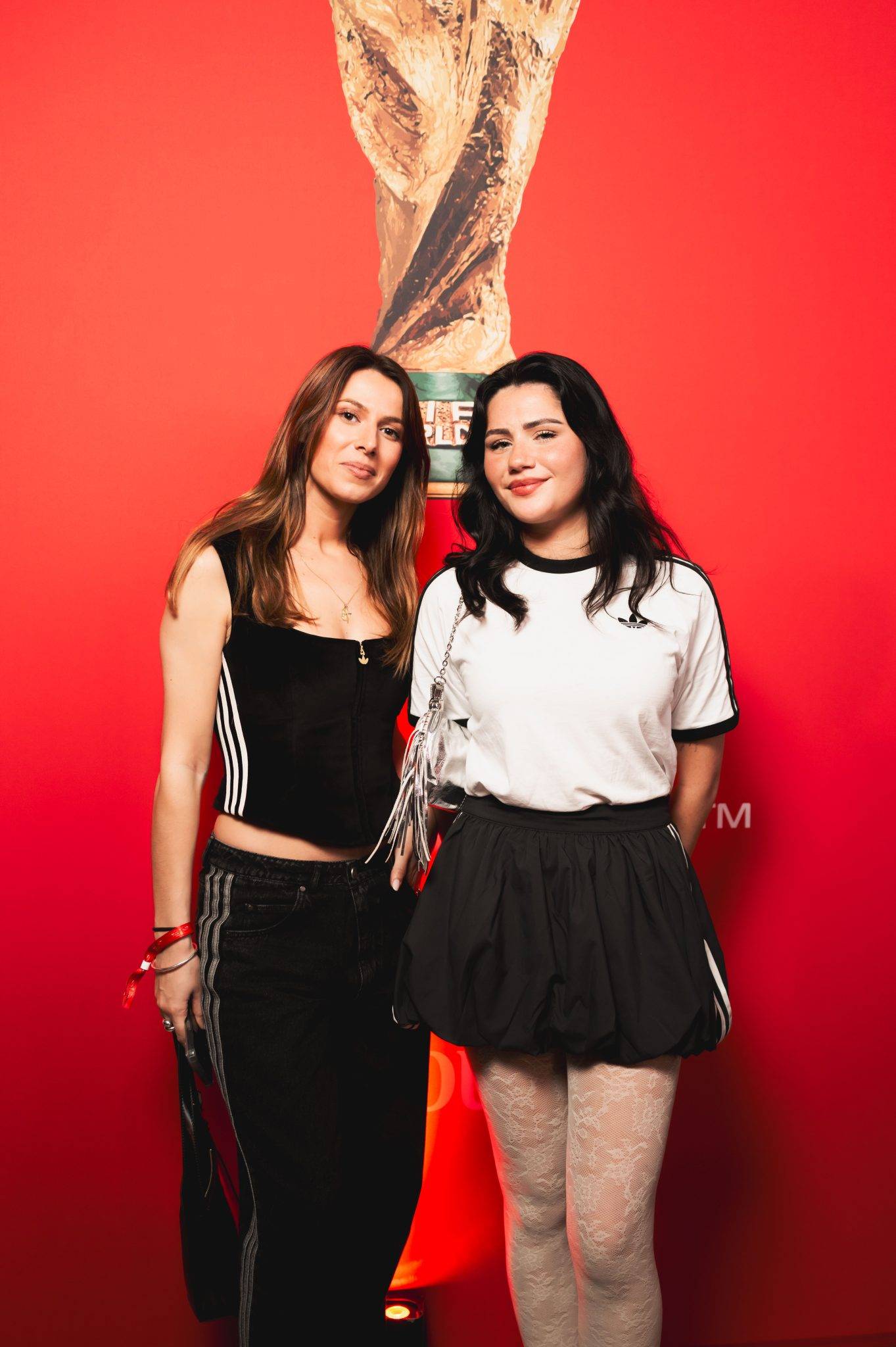  - Coca-Cola fait triompher la coupe sur les Champs-Elysées