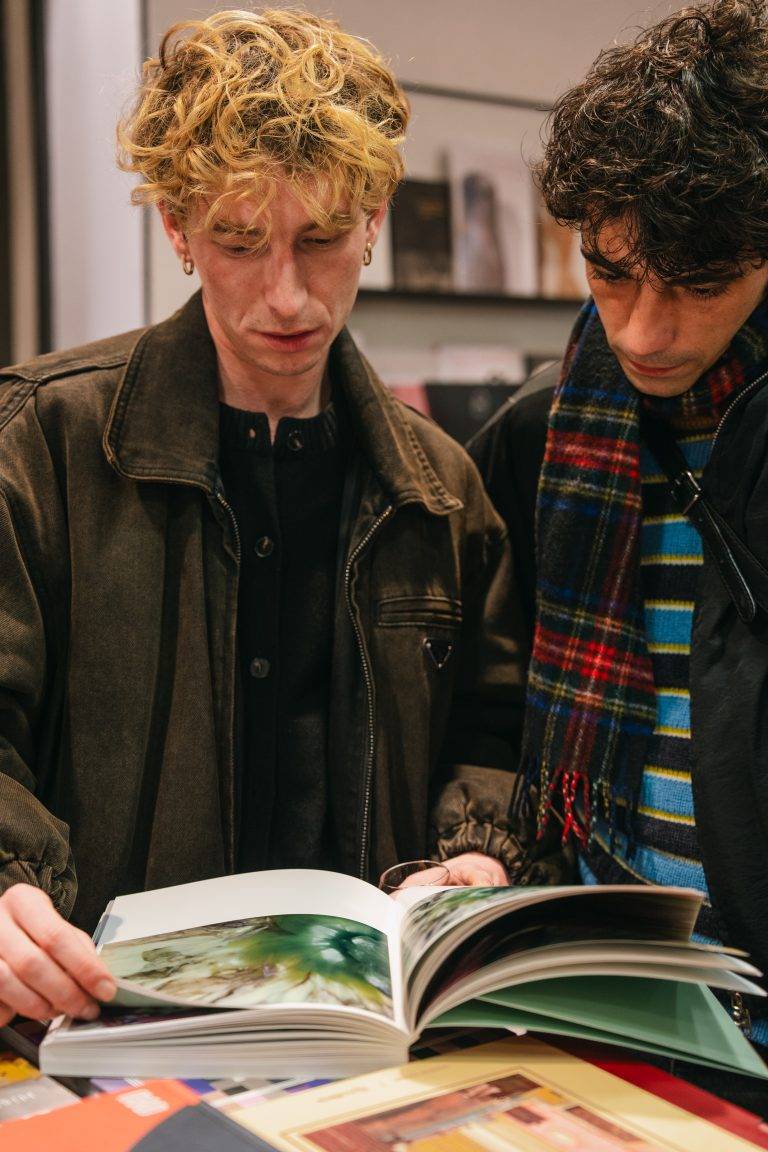  - 37.2 Editions Unveils Inès Dieleman’s New Book at the Librairie 7L